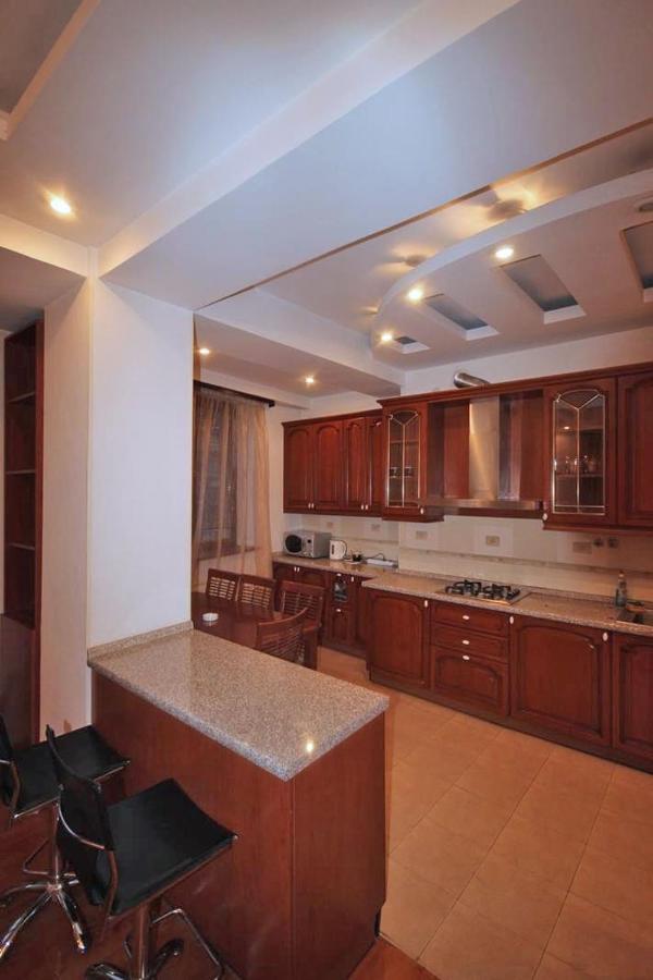 Freedom Apartments On Yekmalyan Str Jereván Kültér fotó